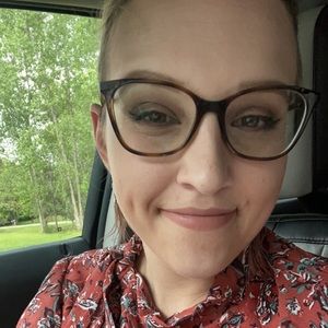 Meet your Posher, Mikenzie